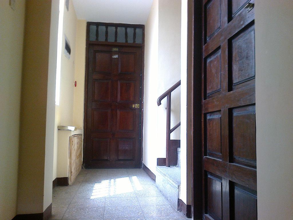 Strenua Santa Maria Suites Trujillo Luaran gambar