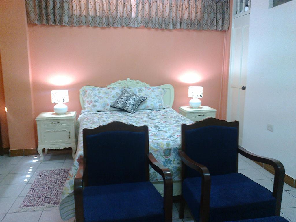 Strenua Santa Maria Suites Trujillo Bilik gambar