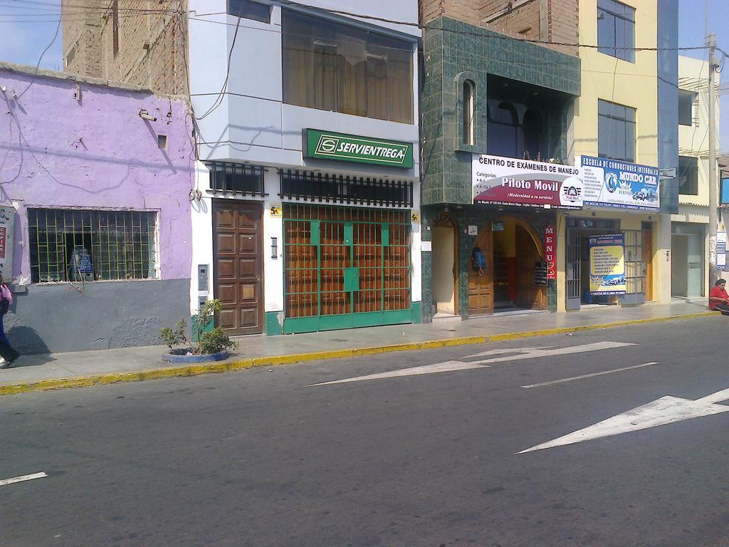 Strenua Santa Maria Suites Trujillo Luaran gambar