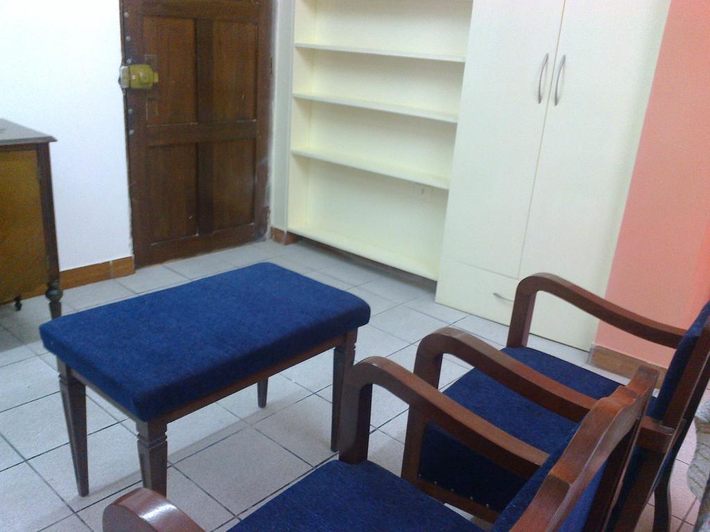 Strenua Santa Maria Suites Trujillo Luaran gambar