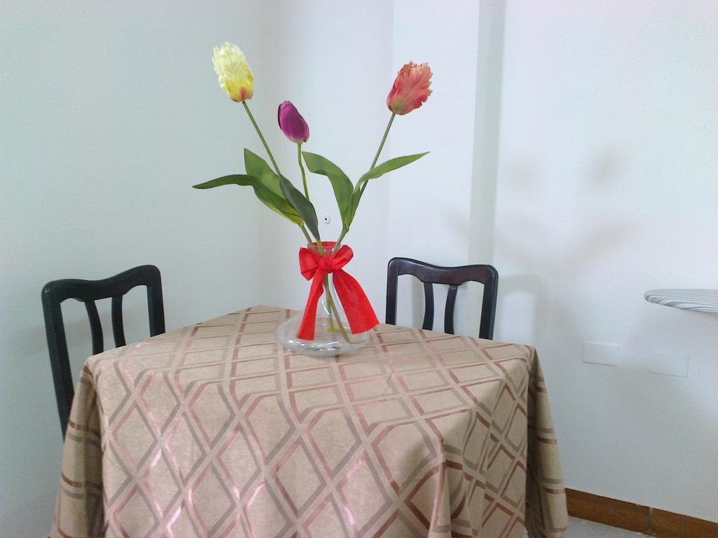Strenua Santa Maria Suites Trujillo Luaran gambar