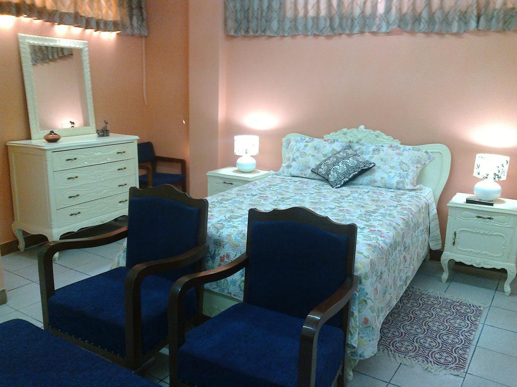 Strenua Santa Maria Suites Trujillo Luaran gambar