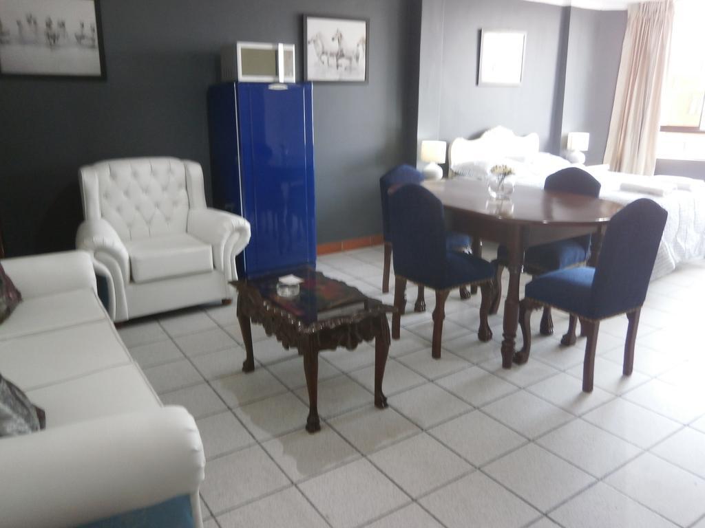 Strenua Santa Maria Suites Trujillo Luaran gambar