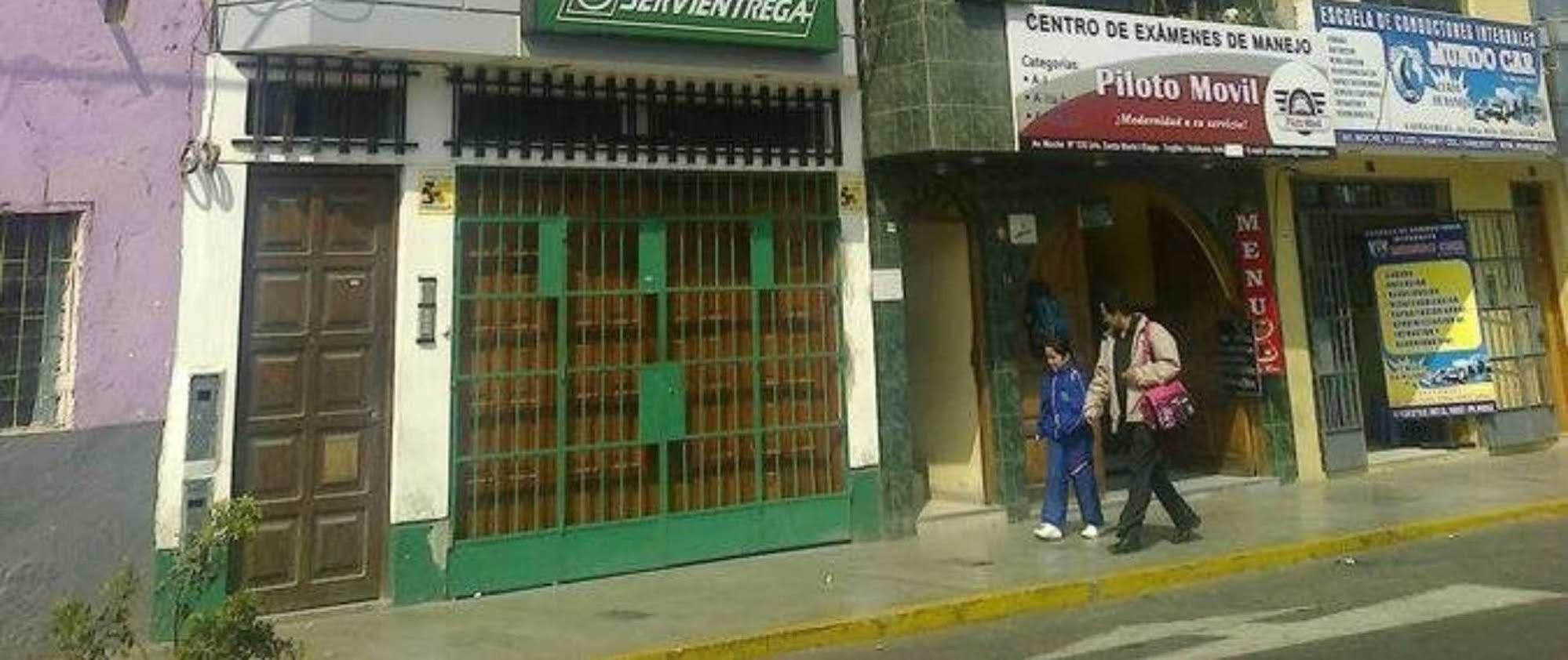 Strenua Santa Maria Suites Trujillo Luaran gambar